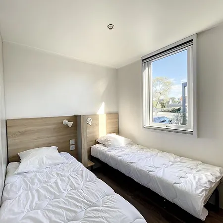 Mobil-home 3 Avec Piscine Chauffee, Proche Et Commerces - Fr-1-361a-16 Nyaraló *