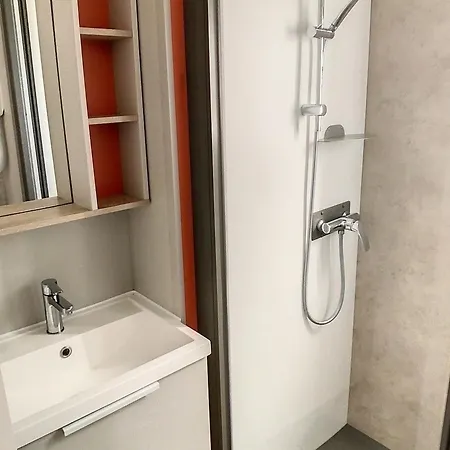 Mobil-home 3 Avec Piscine Chauffée, Proche Et Commerces - Fr-1-361a-16 Jullouville-les-Pins